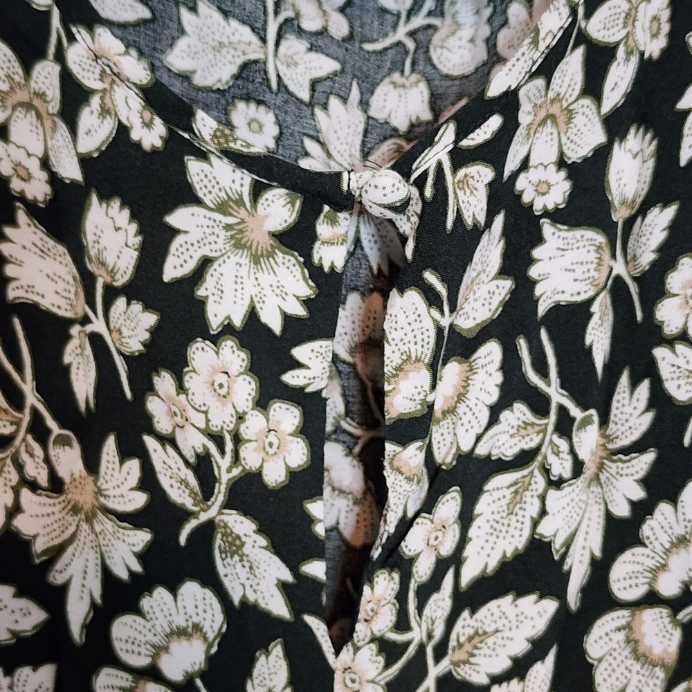 Floral Dress - Picture 3 of 5